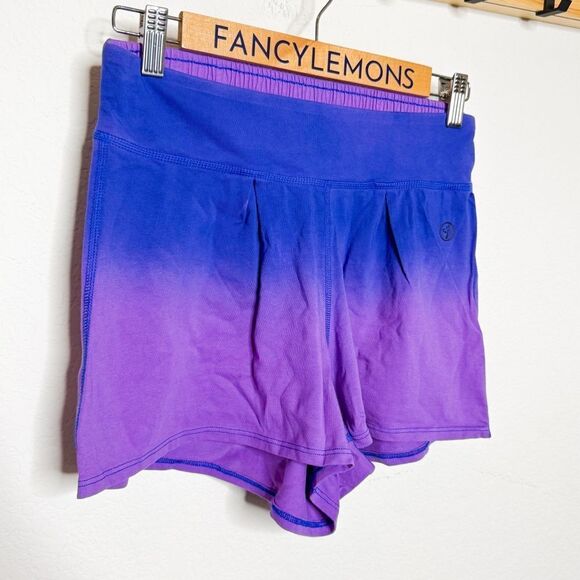 Zumba NWT! Women's Eclipse Shorts in Orchid Purple Ombre - Size S - Picture 2 of 6